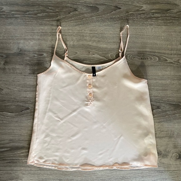 SALE ☀️ 2/$20 H&M Light pink camisole - Picture 2 of 3